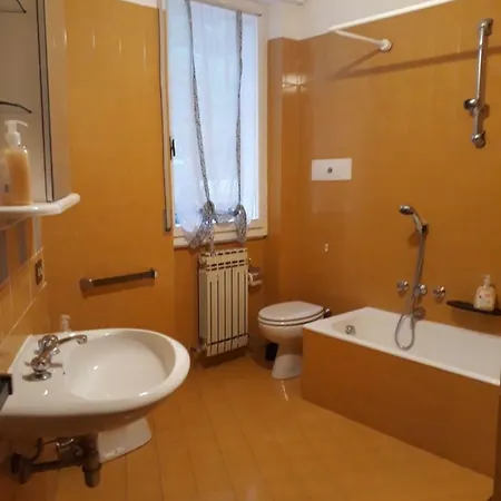 Accogliente E Comodo In Стреза
